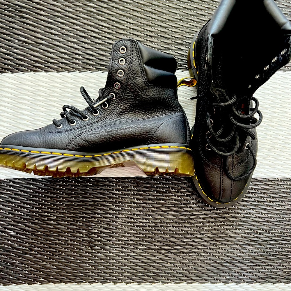 Dr. Martens 1460 Santo